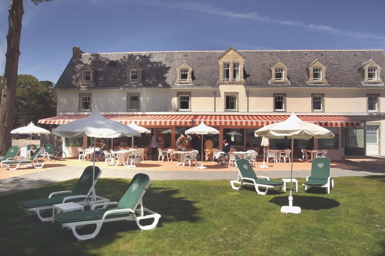 Hotel De Pen Bron Льо Кроази Екстериор снимка